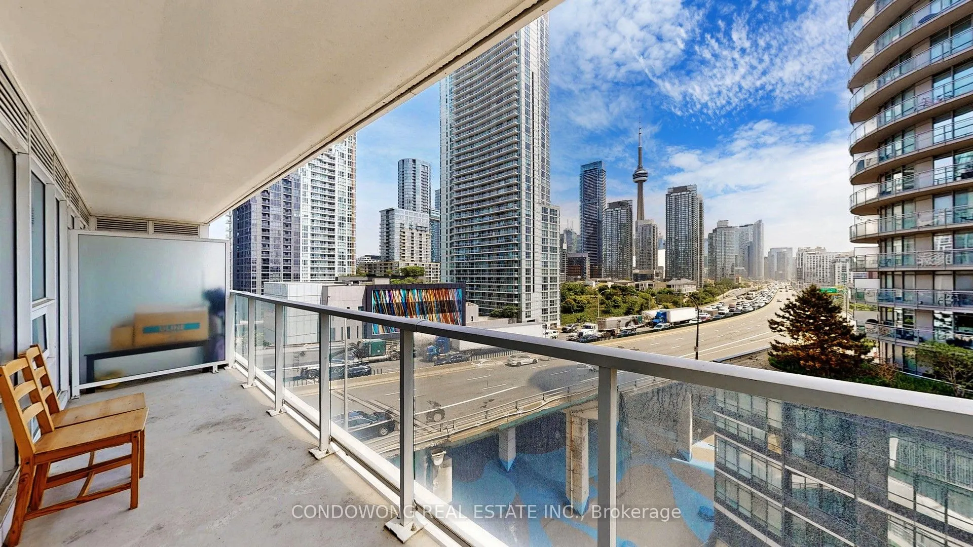 17 Bathurst Street, #911