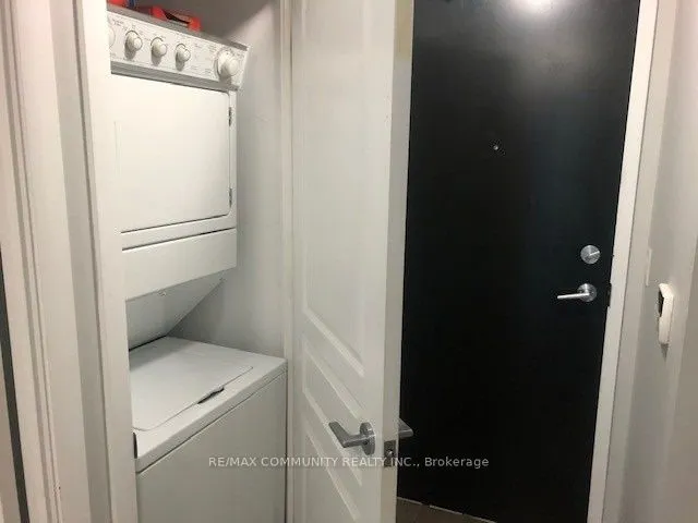 18 Yonge Street, #3313