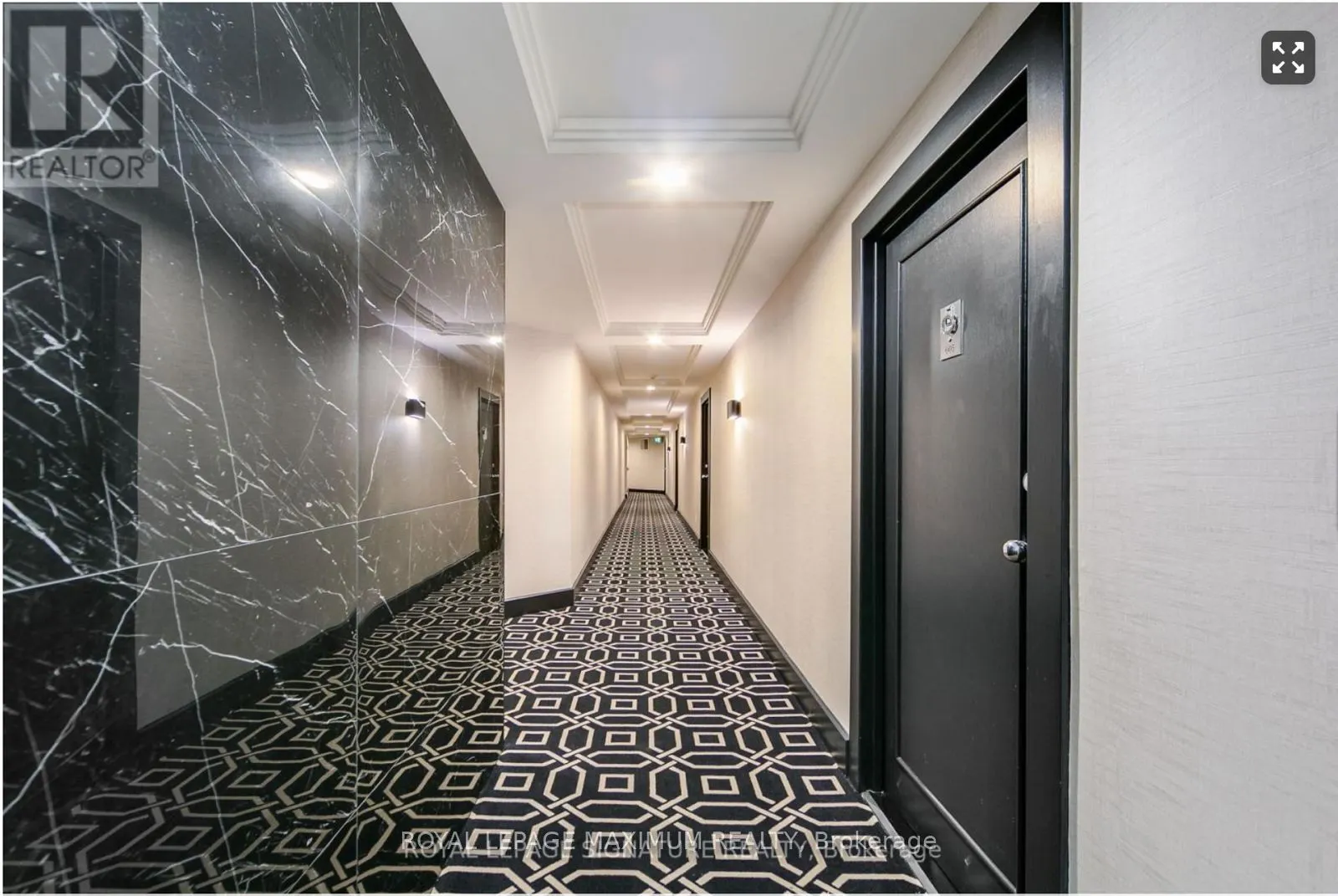 33 University Avenue, #204