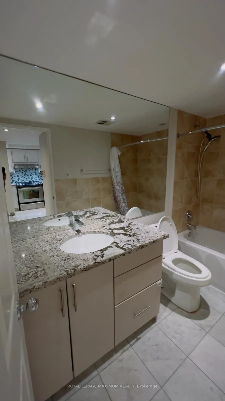 33 University Avenue, #204