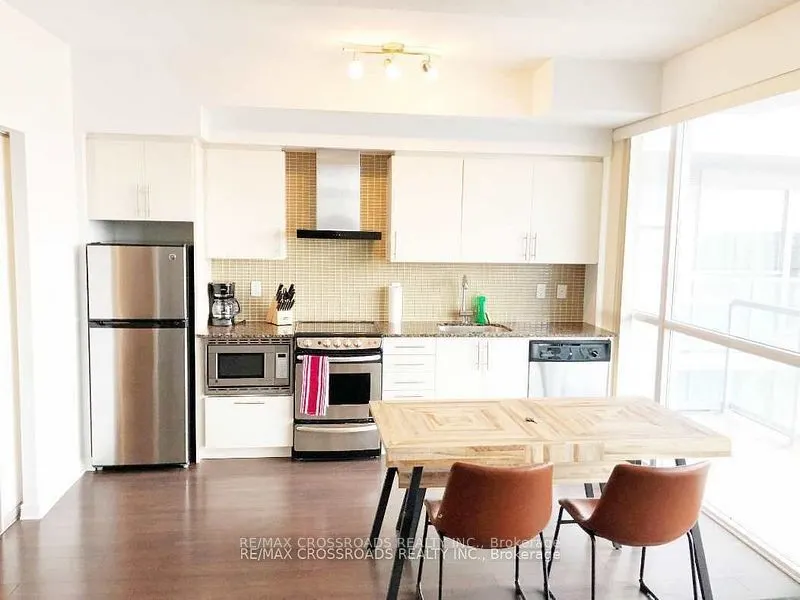 352 Front Street W, #1612