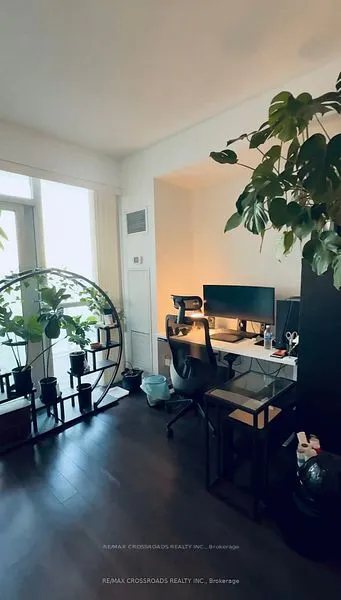 352 Front Street W, #1612