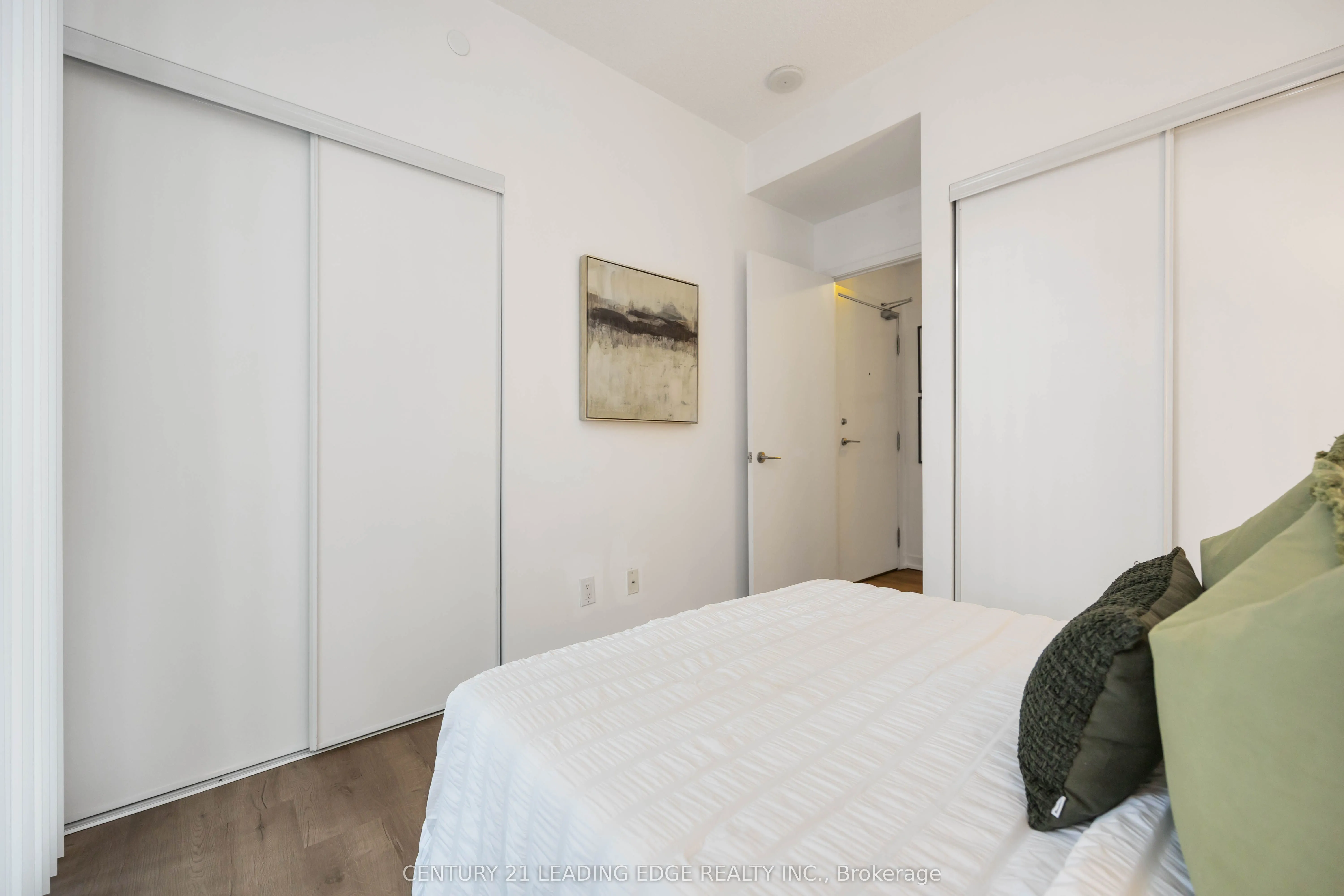 72 Esther Shiner Boulevard, #1106