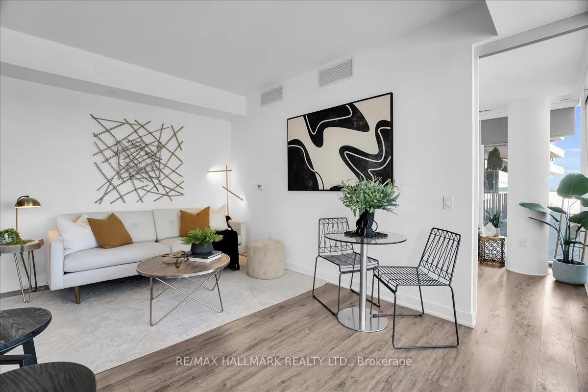 15 Queens Quay E, #311