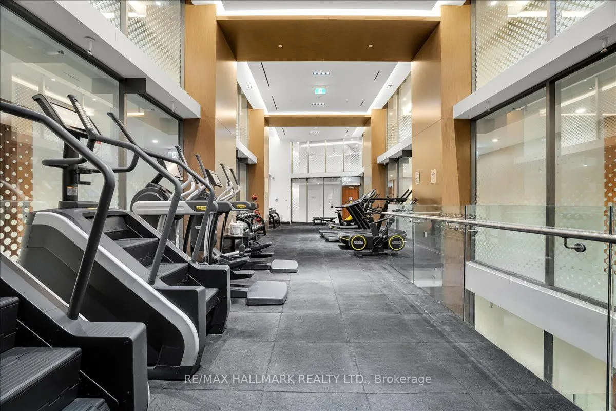 15 Queens Quay E, #311