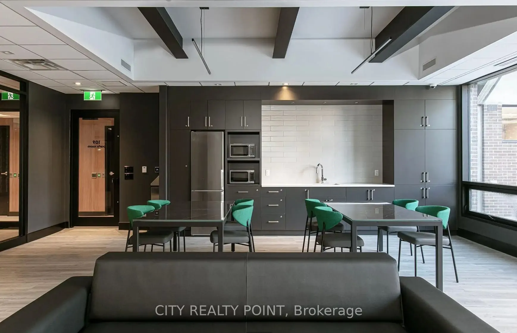 33 Isabella Street, #1116