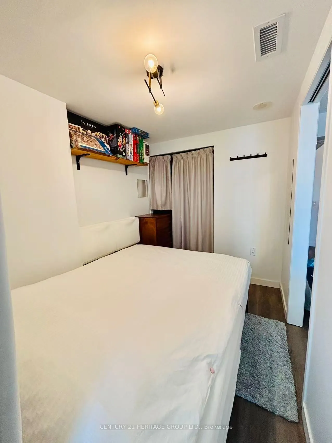 15 Maplewood Avenue, #908