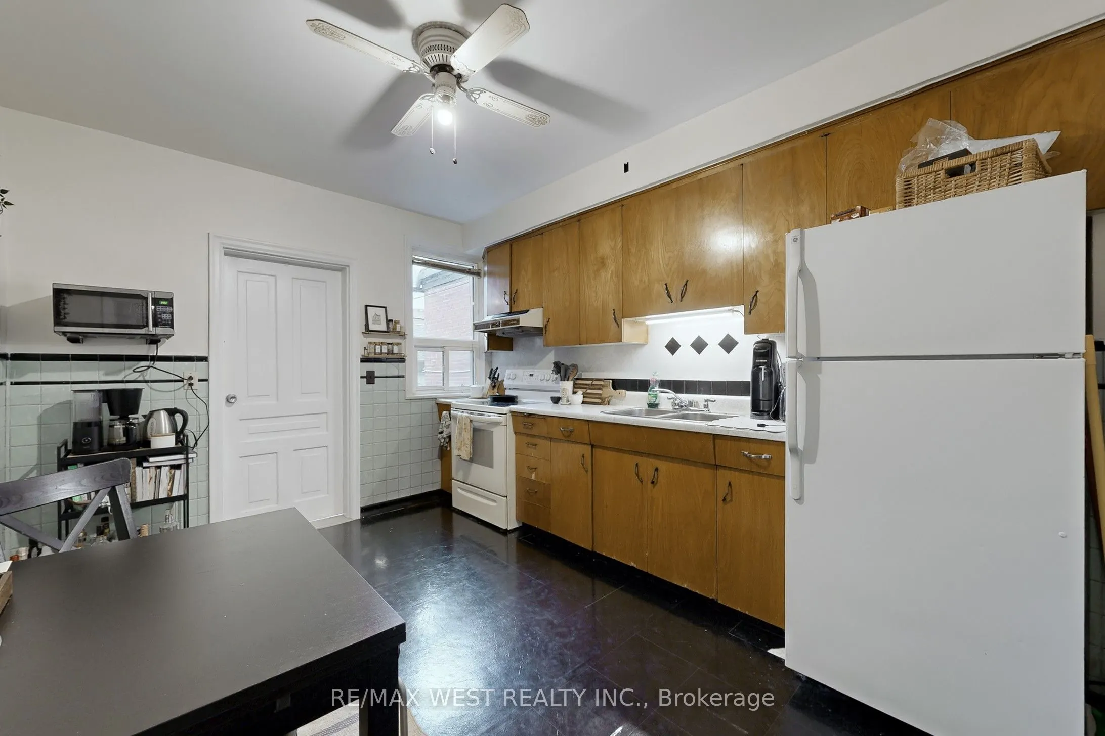 34 Beatrice Street, #Main Floor Unit 2