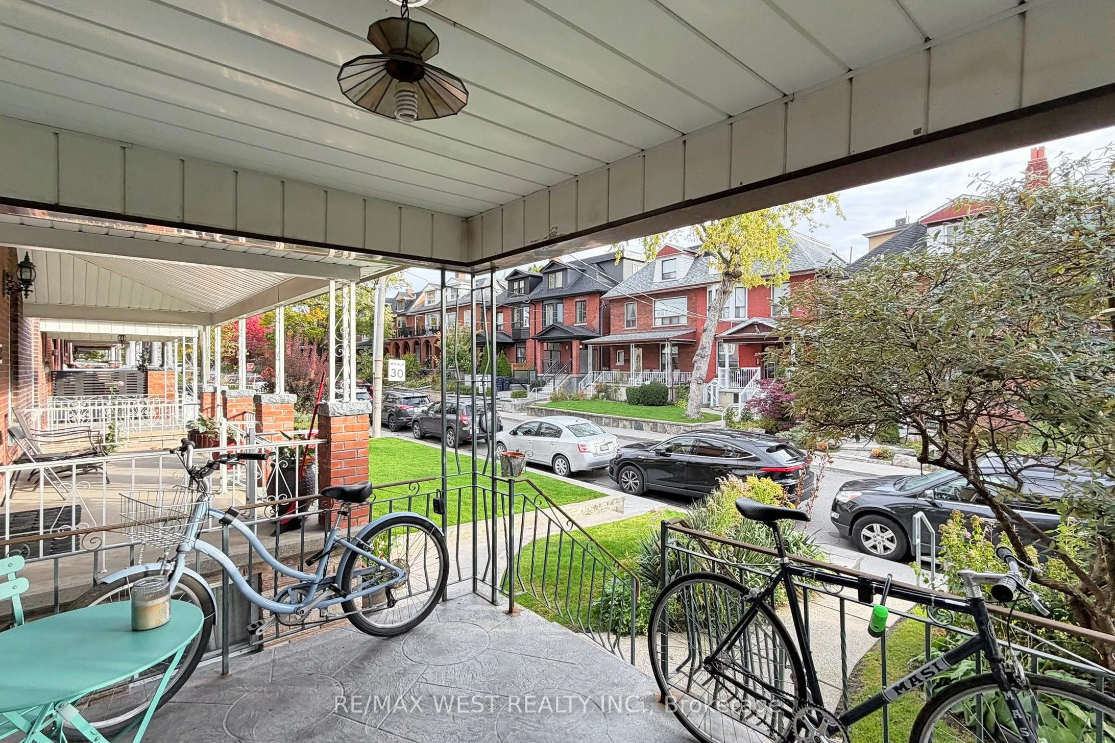 34 Beatrice Street, #Main Floor Unit 2