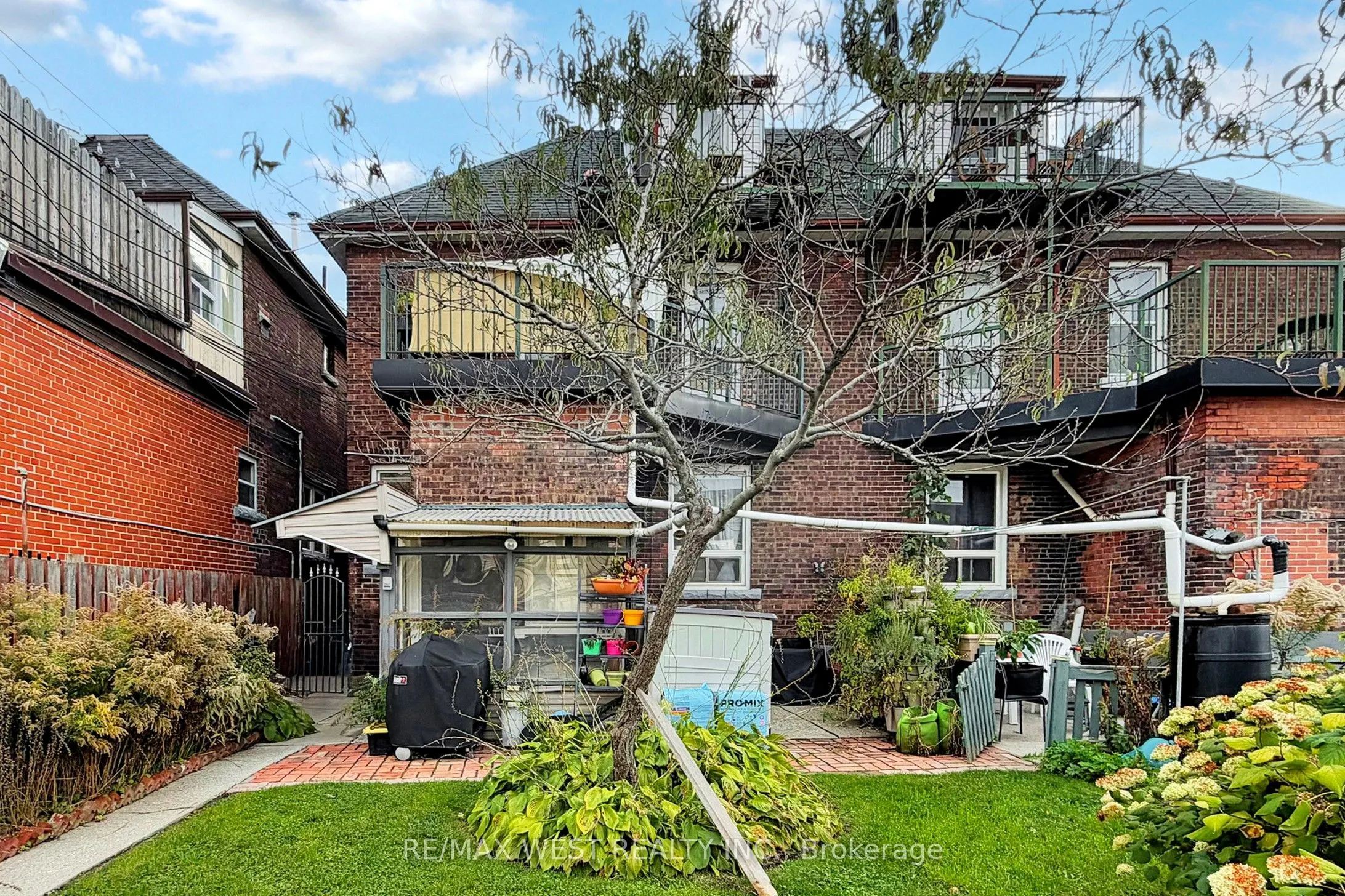 34 Beatrice Street, #Main Floor Unit 2