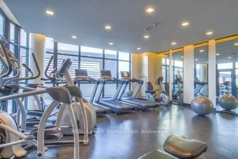 99 The Donway Road W, #611