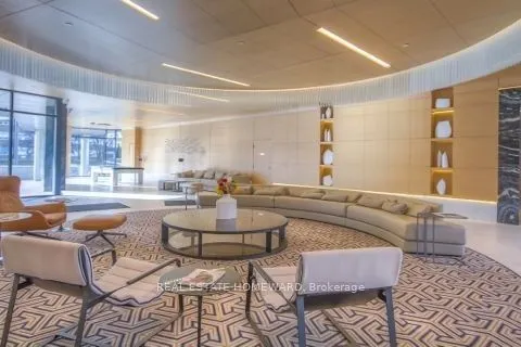 99 The Donway Road W, #611