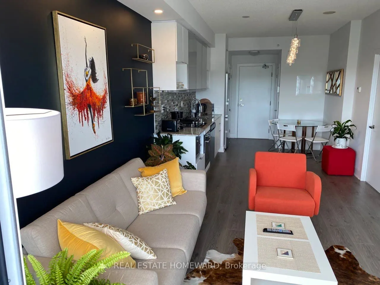 99 The Donway Road W, #611