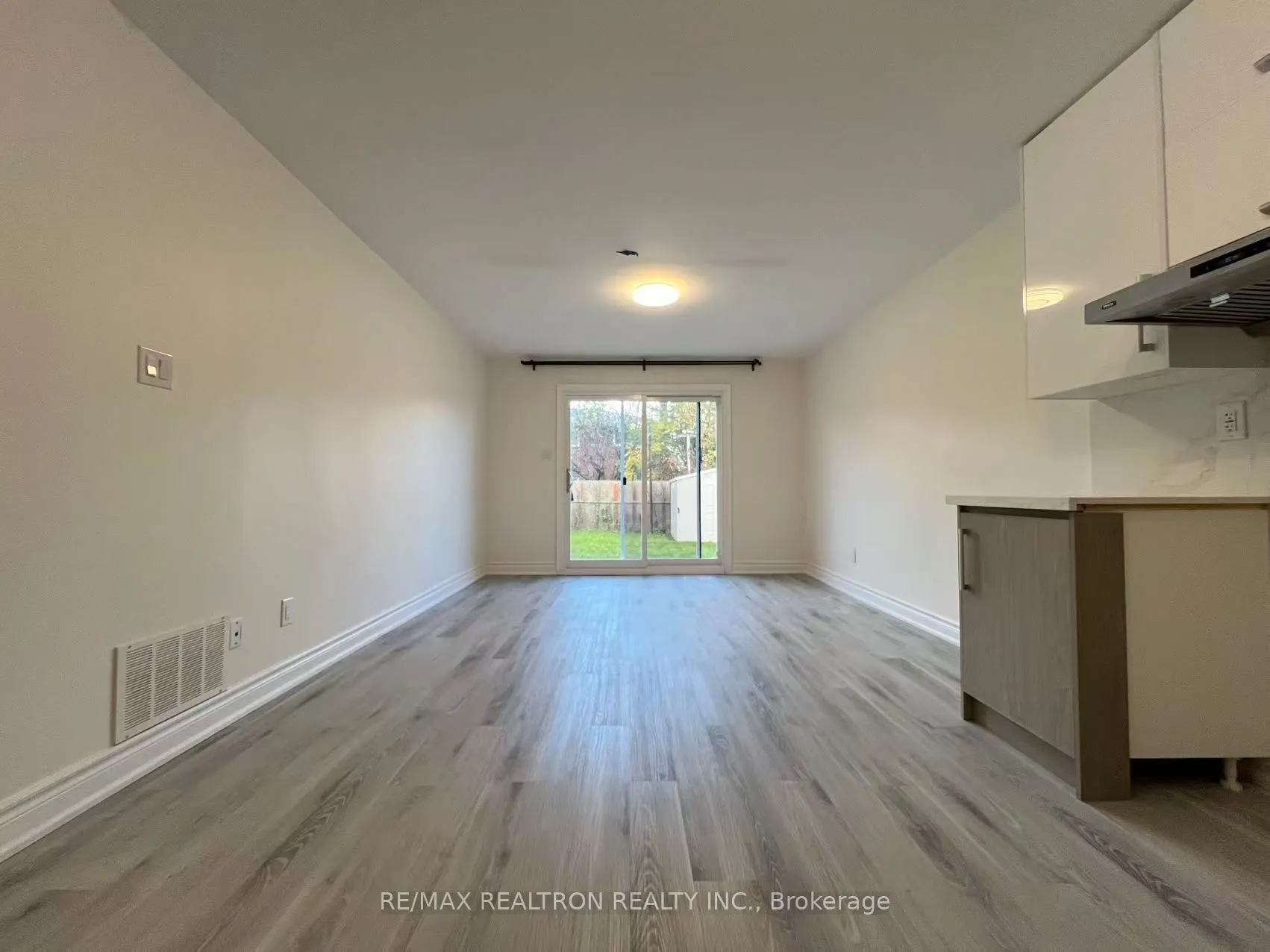 329 Cherokee Boulevard, #Lower