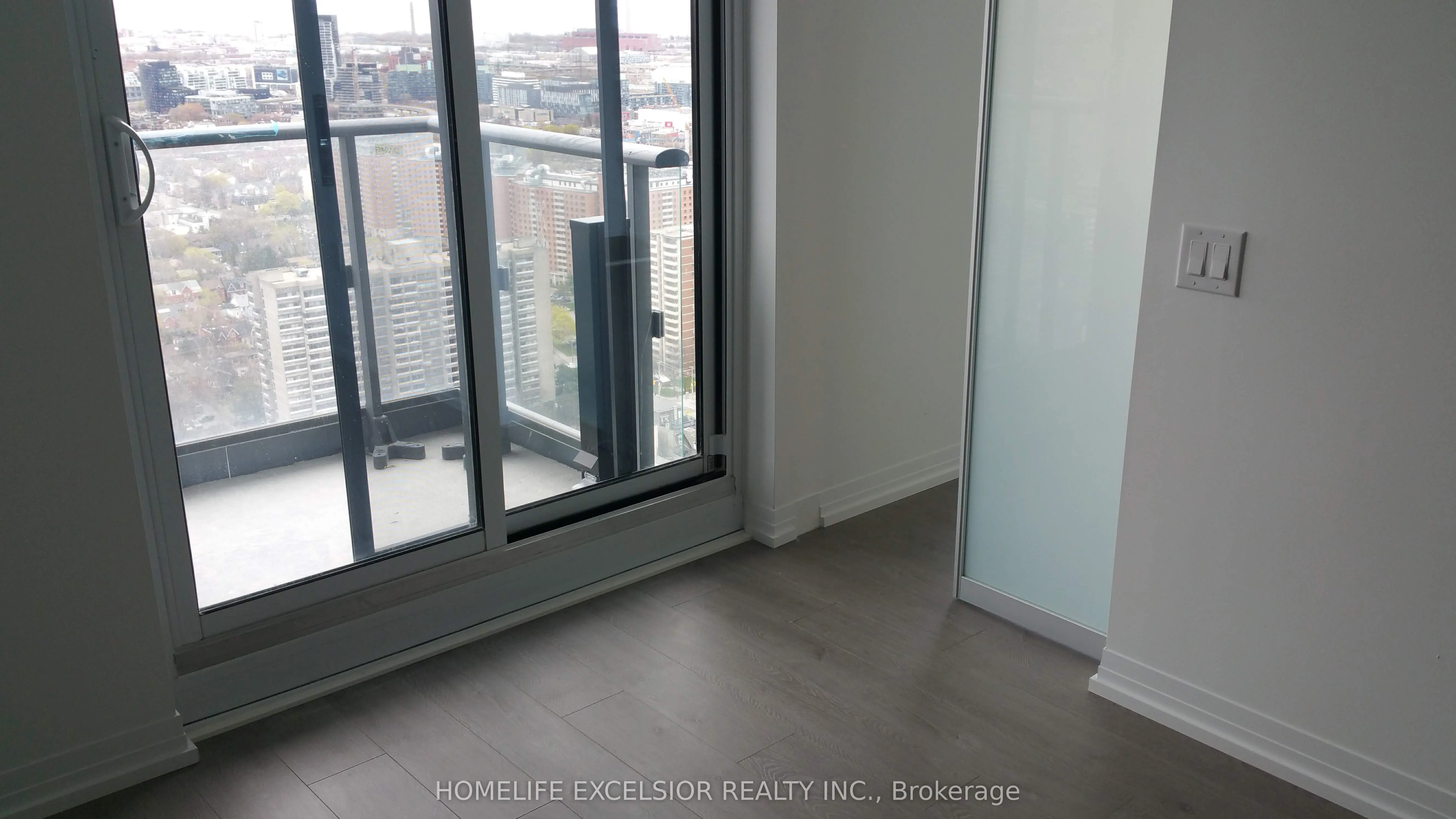 251 Jarvis Street N, #3902