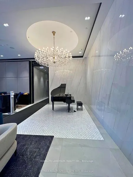 8 Wellesley Street SW, #709