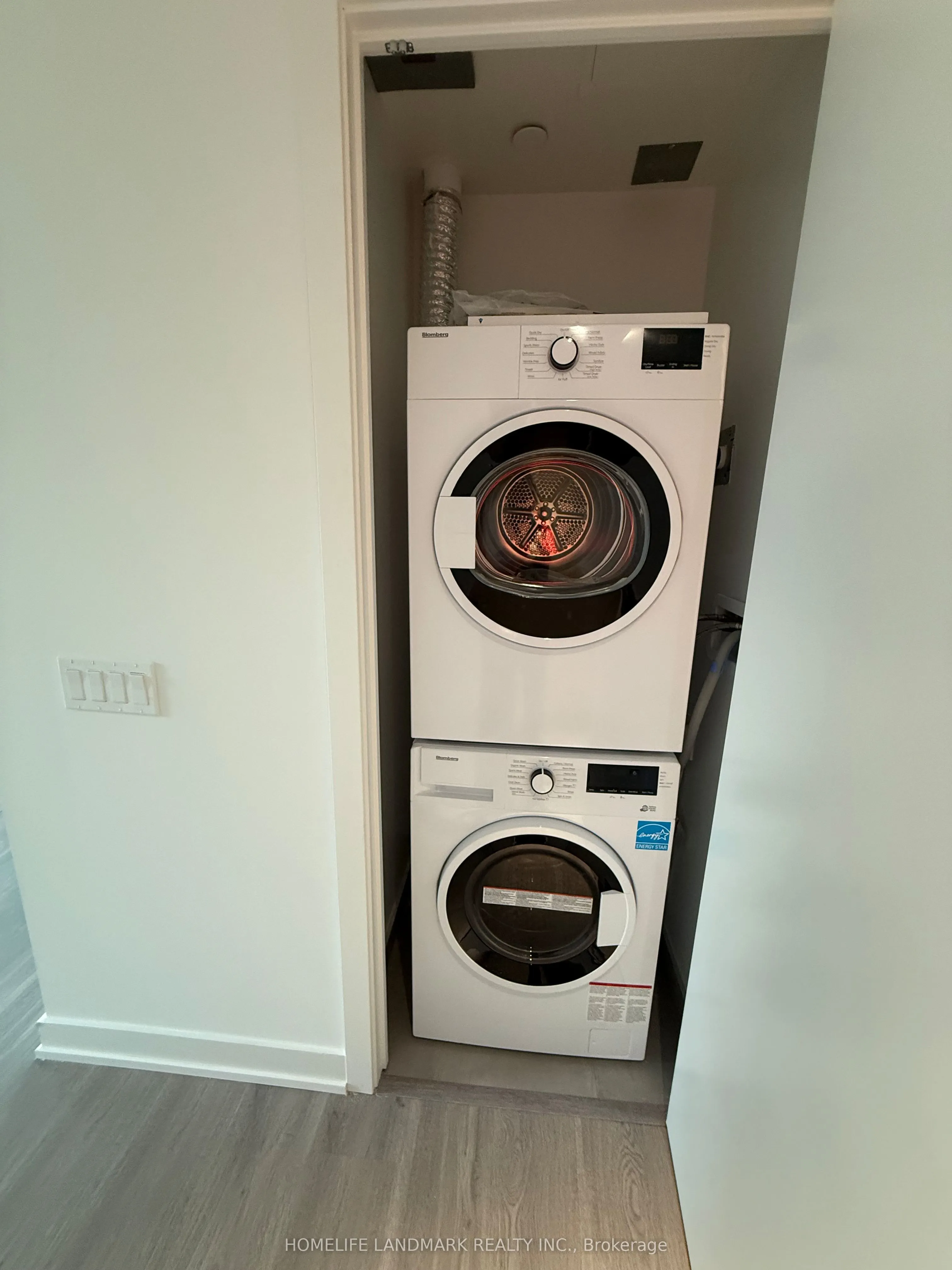 8 Wellesley Street SW, #709