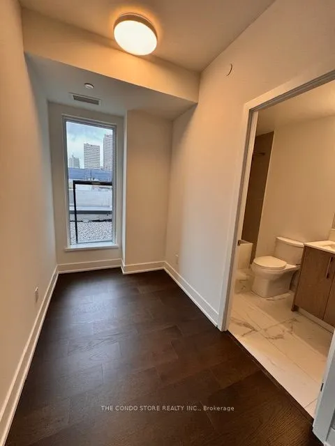 8 Manor Road W, #407