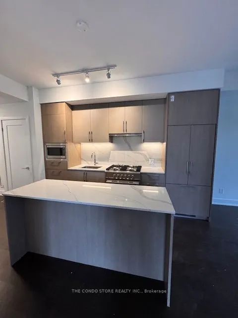 8 Manor Road W, #407