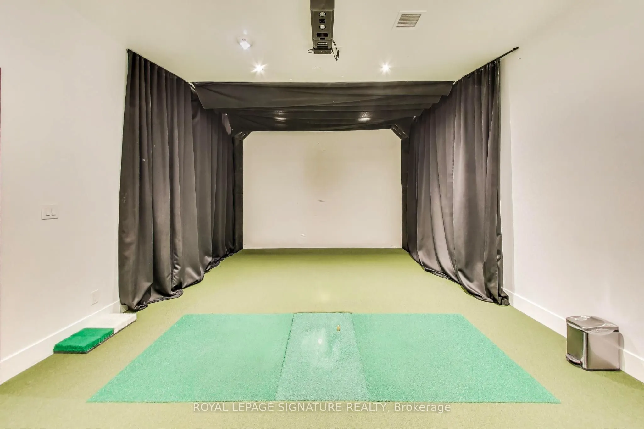 111 St Clair Avenue W, #1826