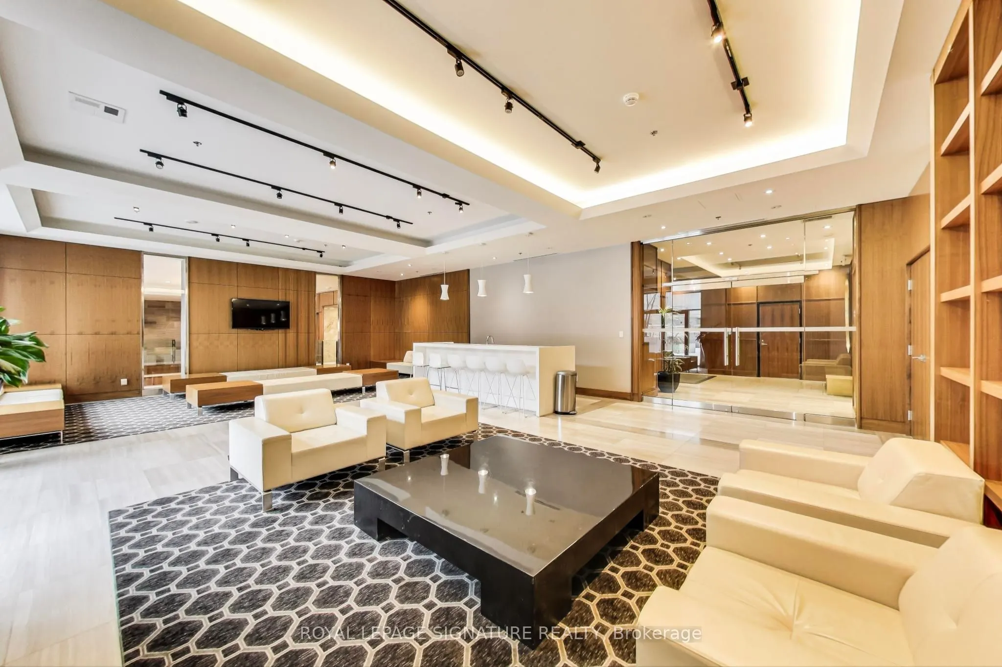 111 St Clair Avenue W, #1826