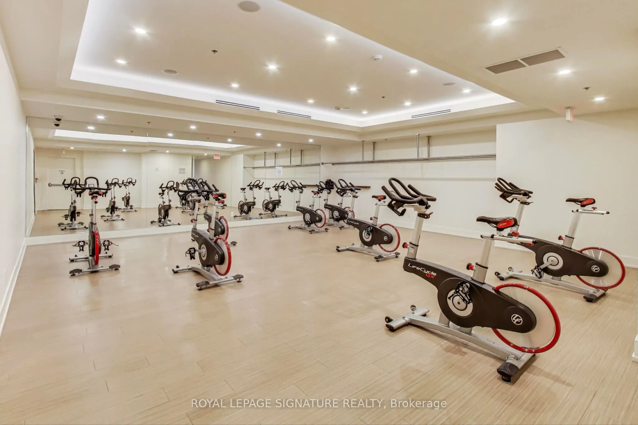 111 St Clair Avenue W, #1826