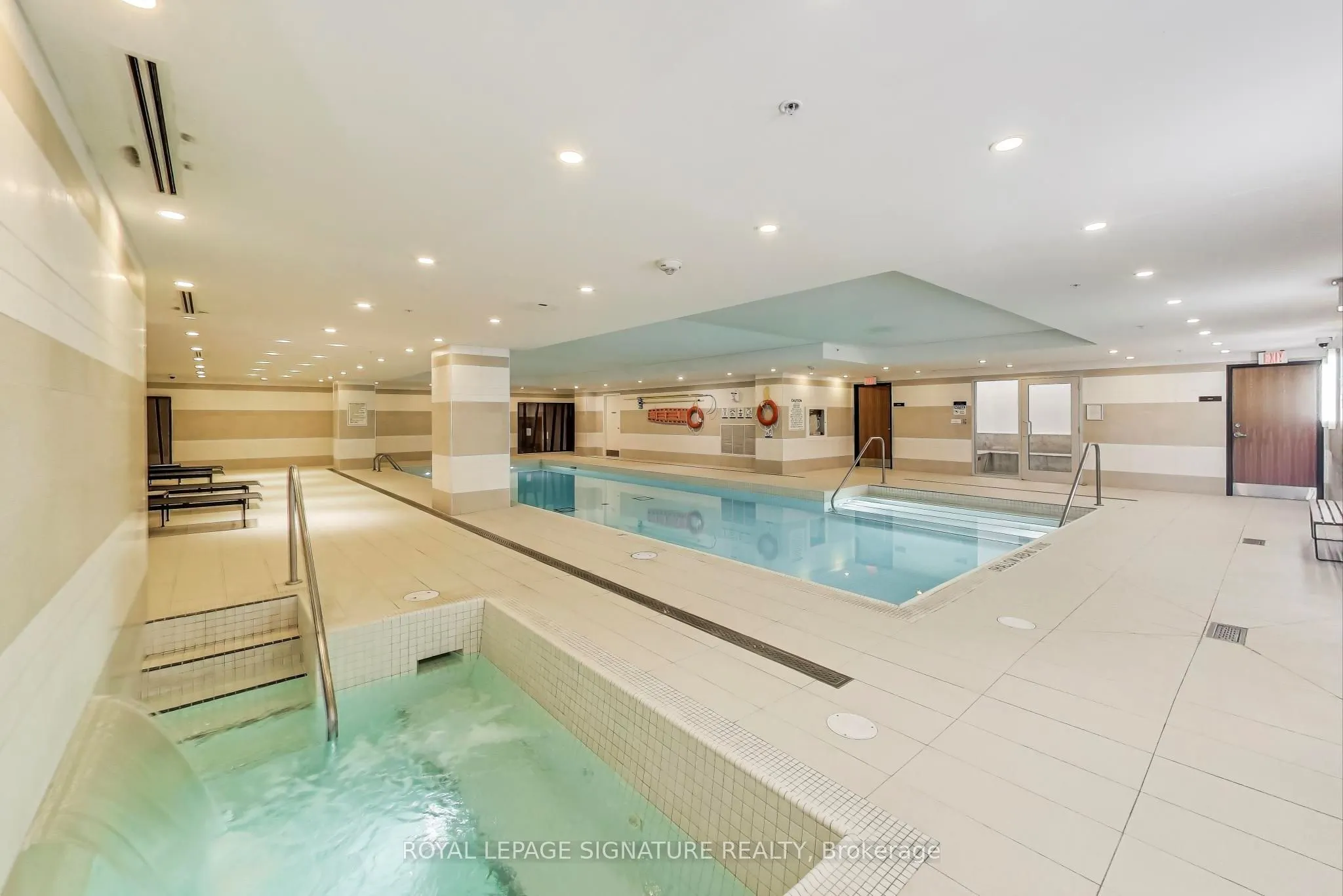 111 St Clair Avenue W, #1826