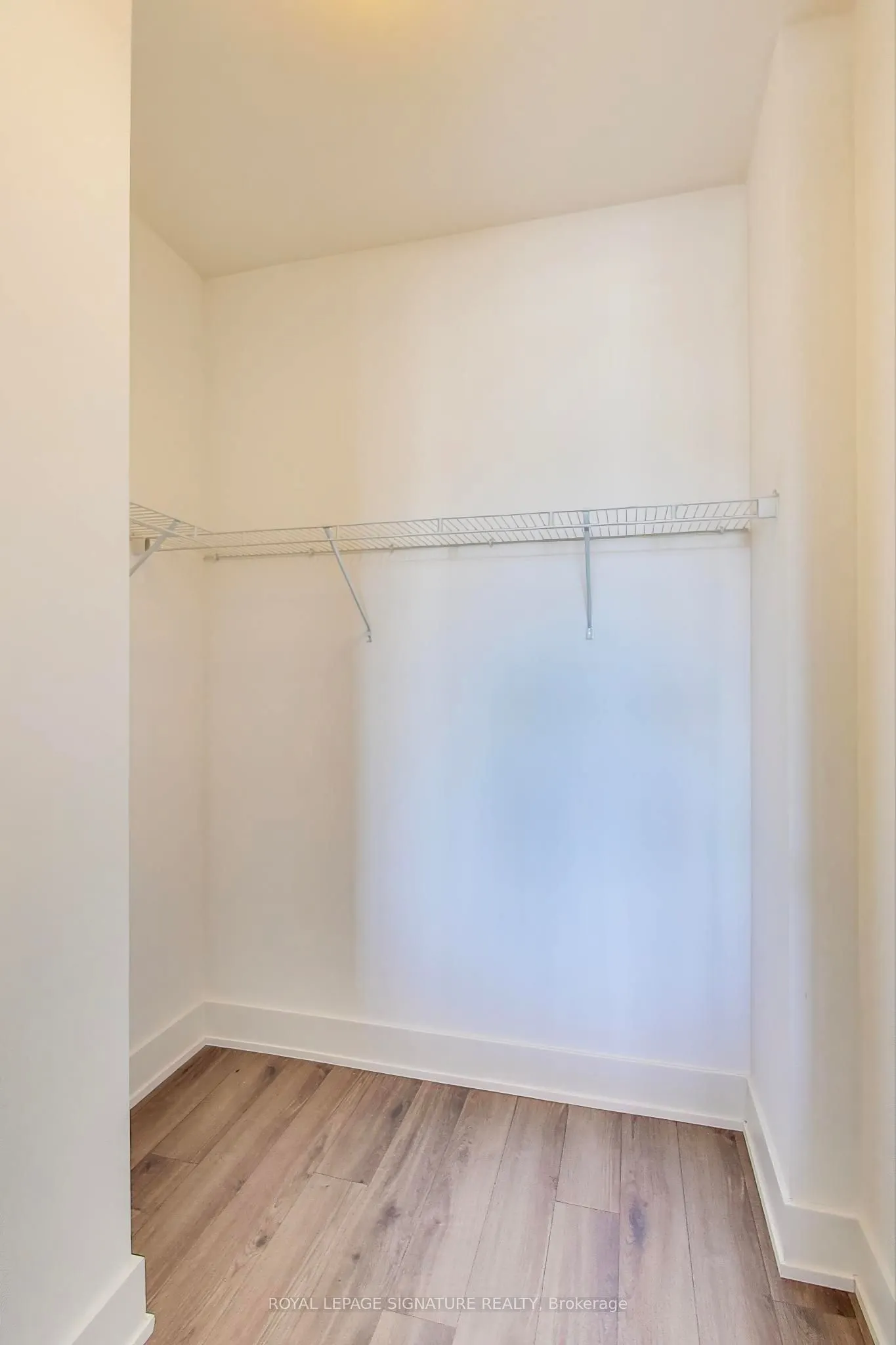 111 St Clair Avenue W, #1826