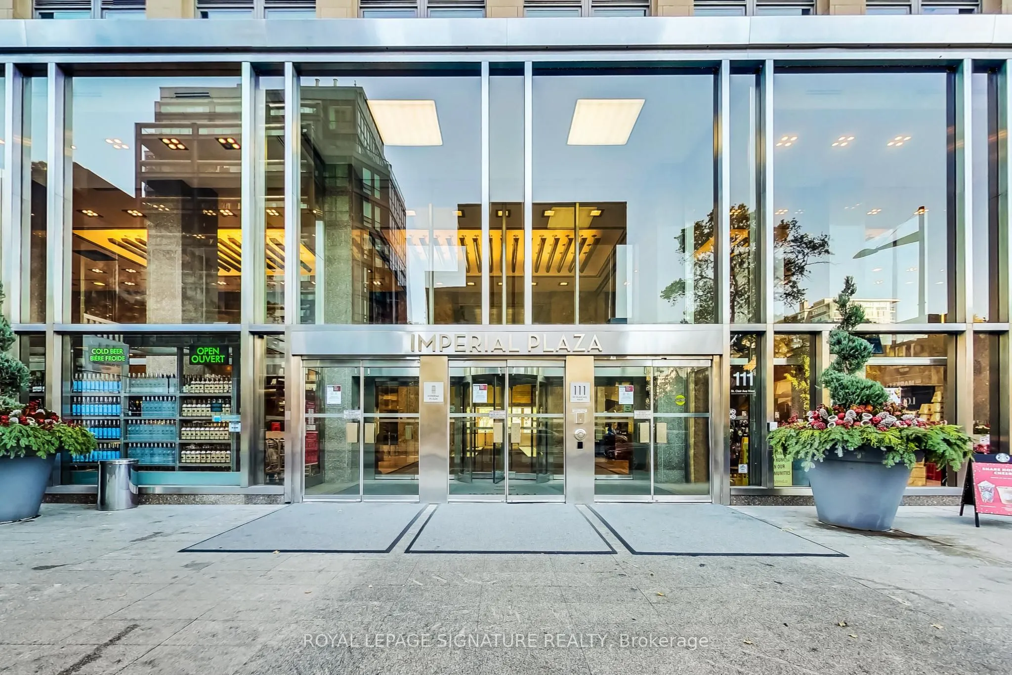 111 St Clair Avenue W, #1826