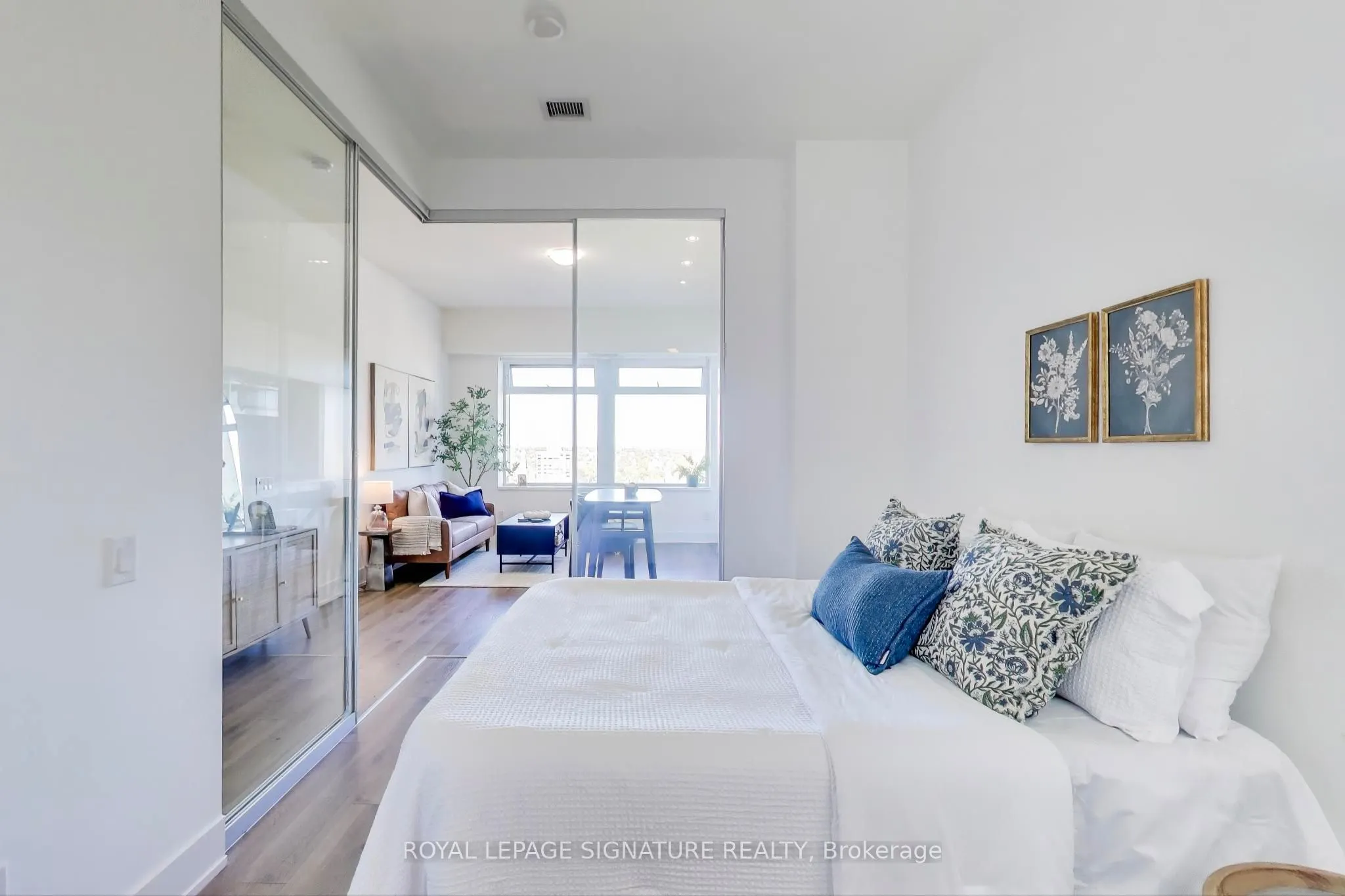 111 St Clair Avenue W, #1826