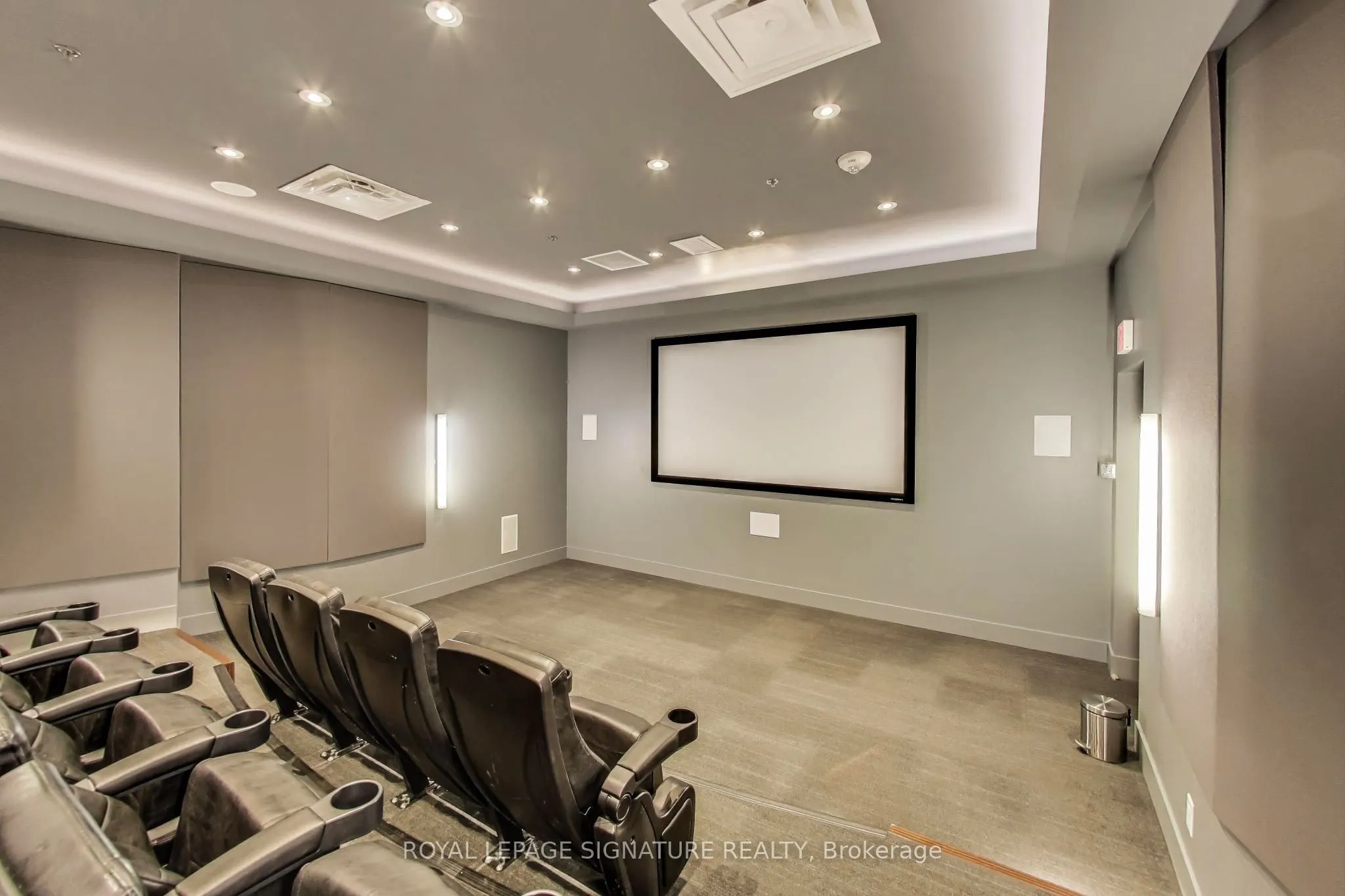 111 St Clair Avenue W, #1826