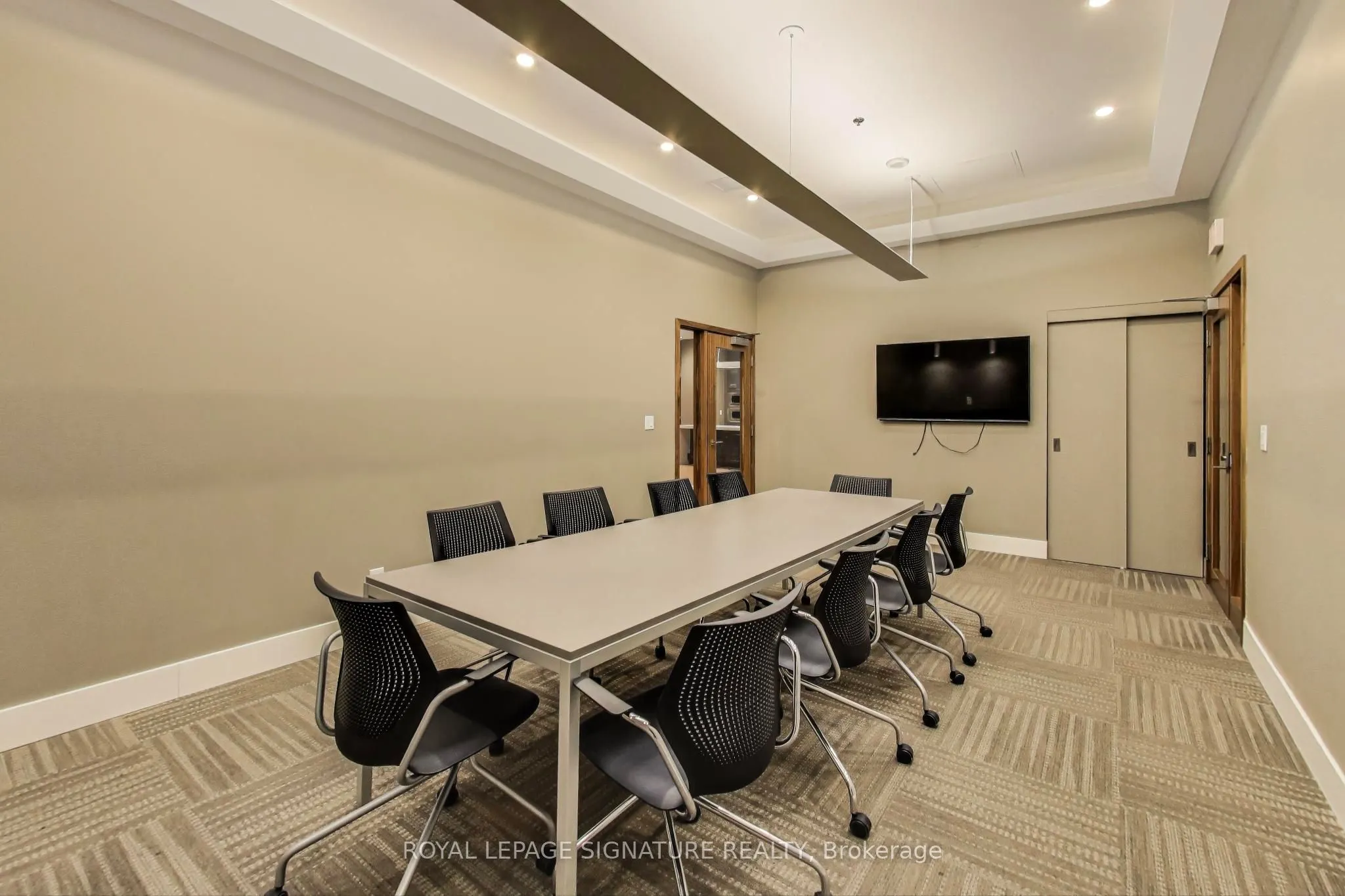 111 St Clair Avenue W, #1826