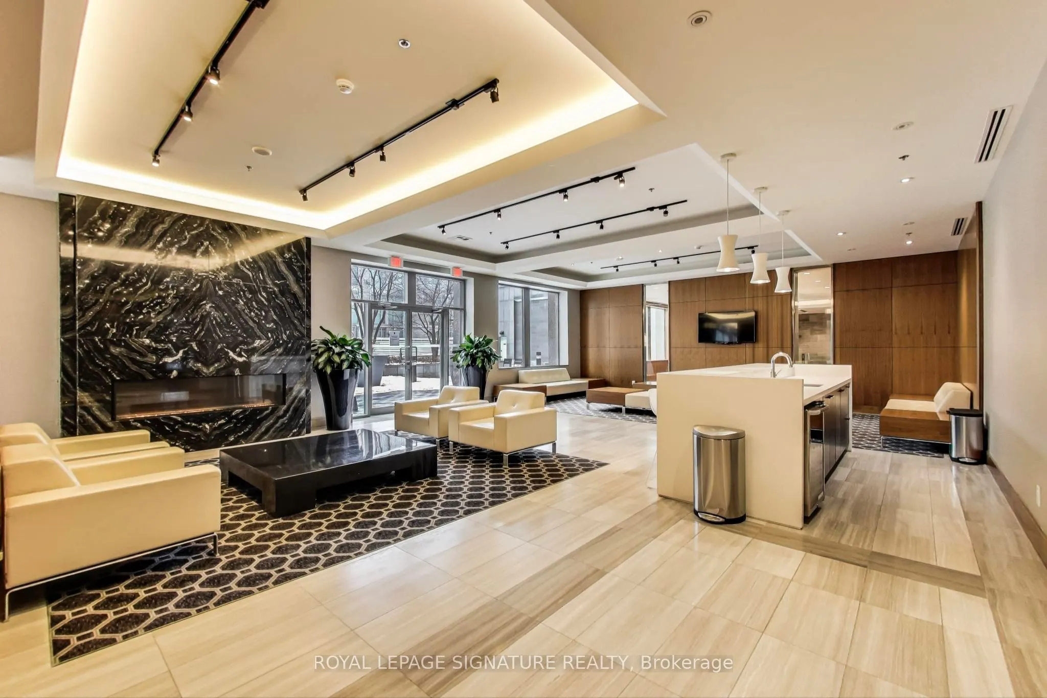 111 St Clair Avenue W, #1826