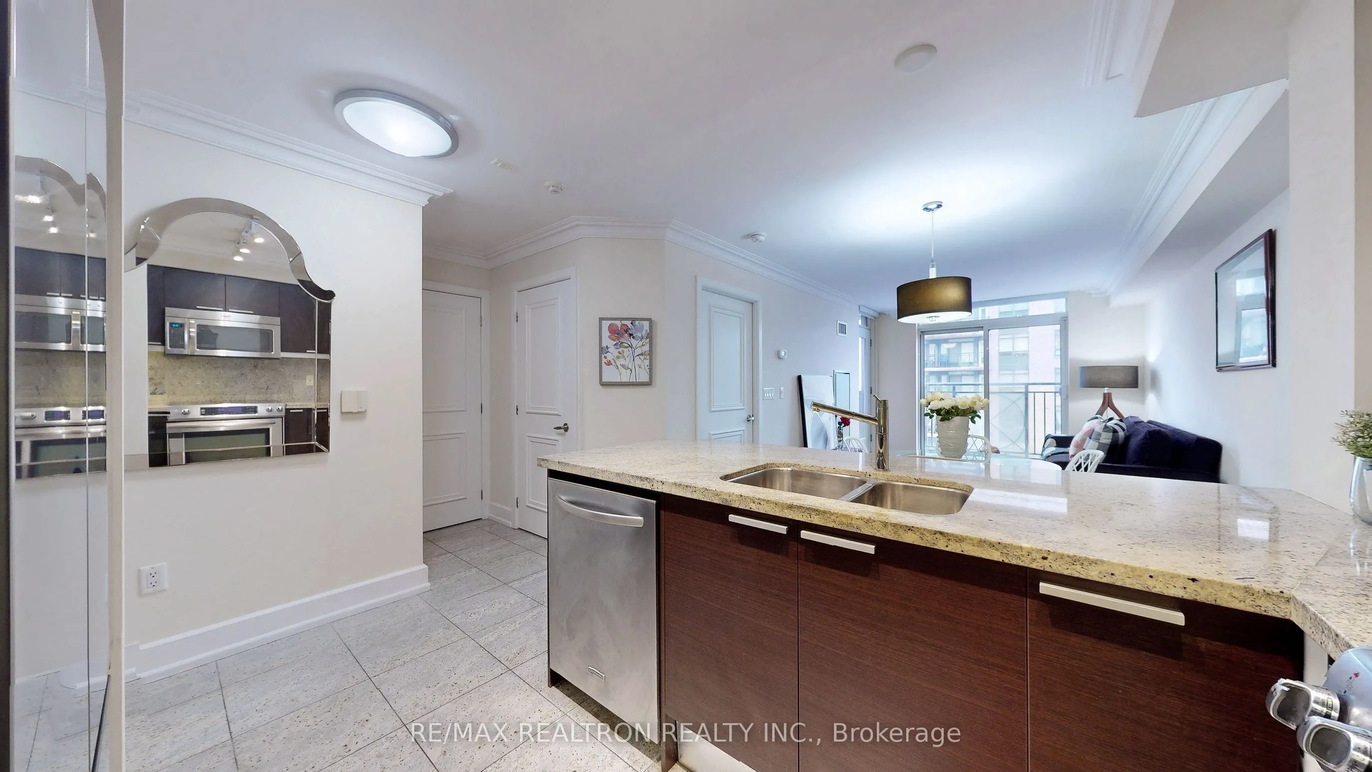 650 Sheppard Avenue E #412