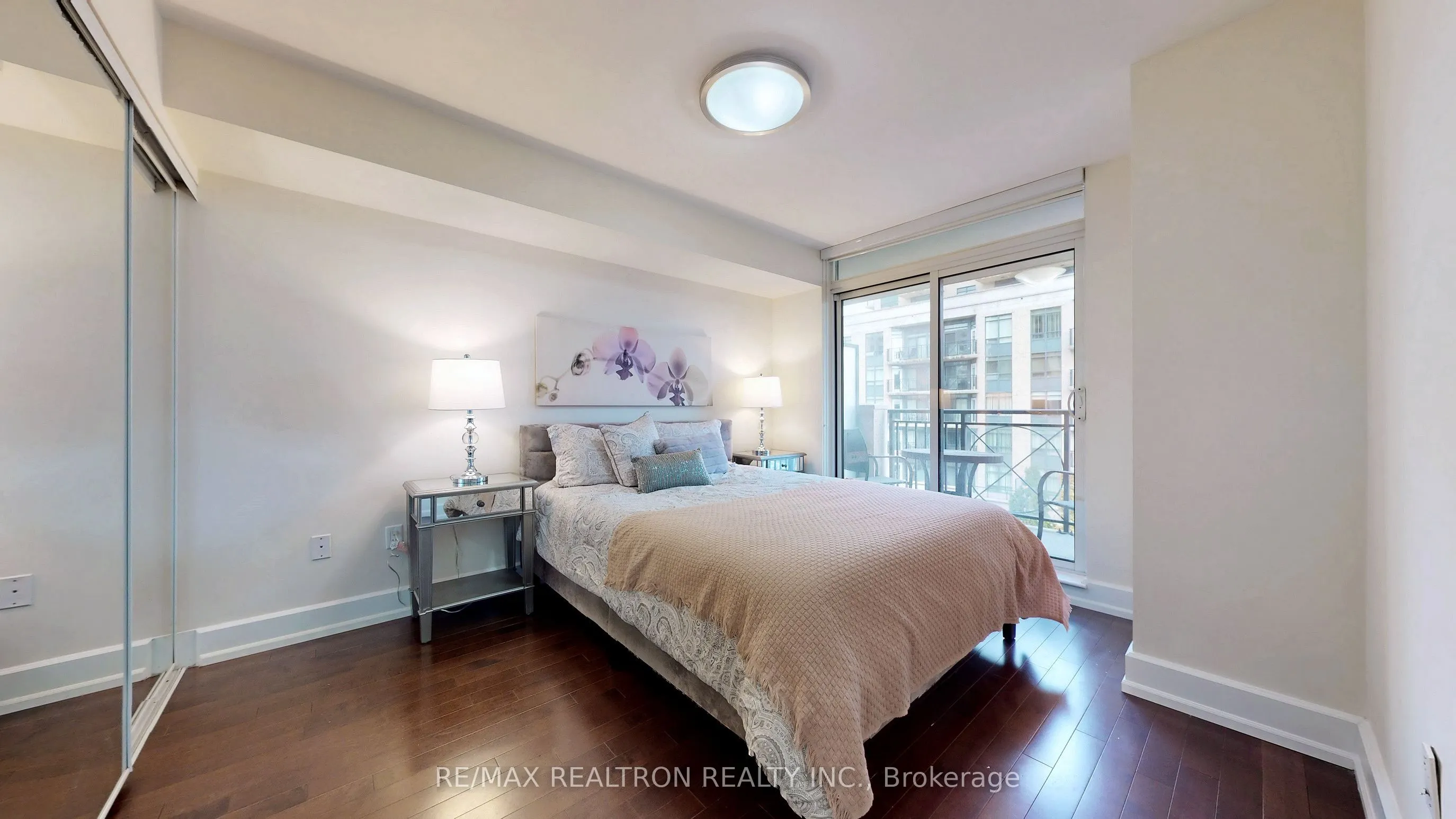 650 Sheppard Avenue E #412