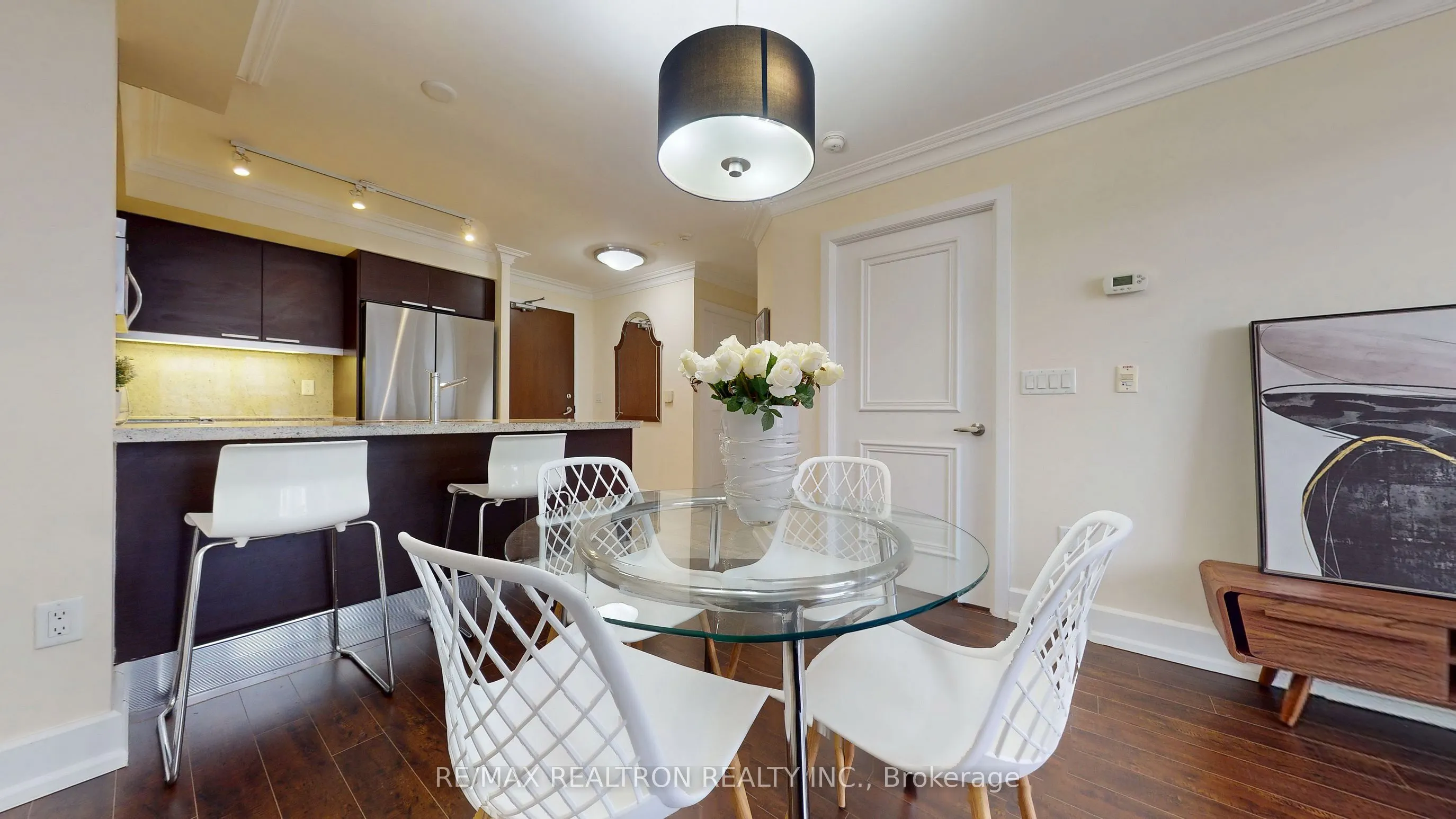 650 Sheppard Avenue E #412