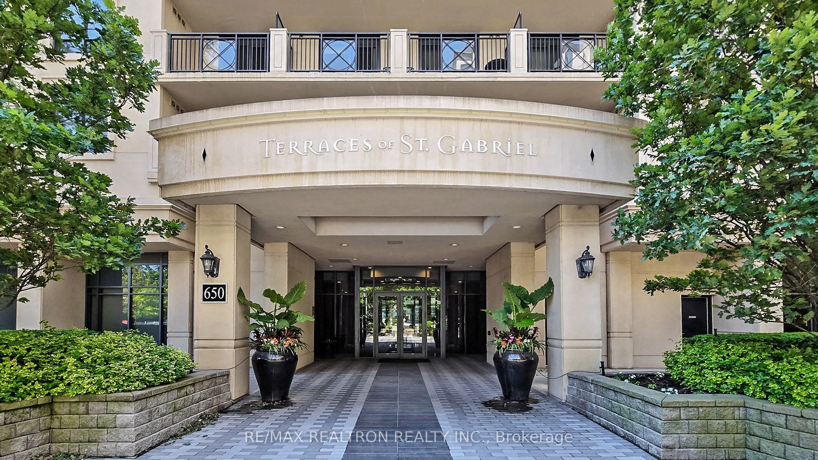 650 Sheppard Avenue E #412
