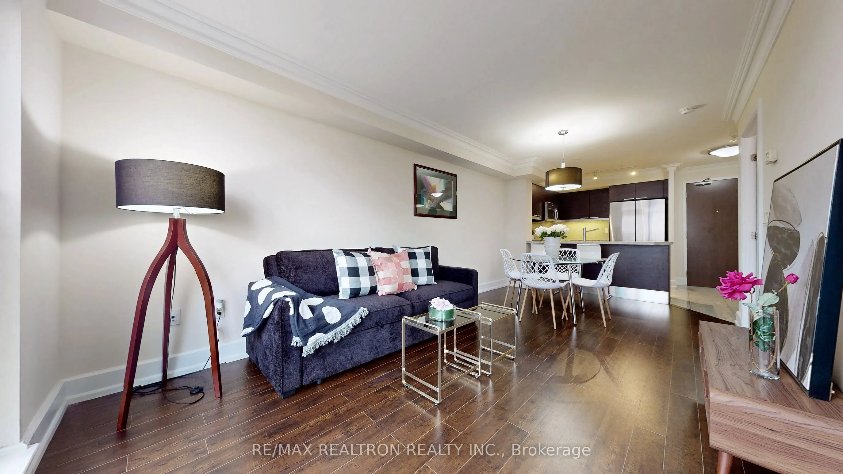 650 Sheppard Avenue E #412