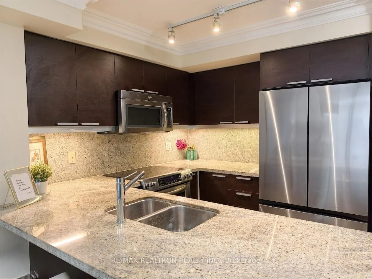 650 Sheppard Avenue E, #412