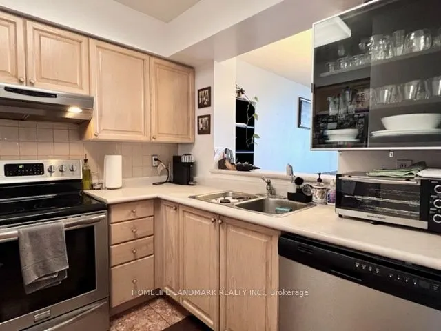 35 Empress Avenue, #Ph101