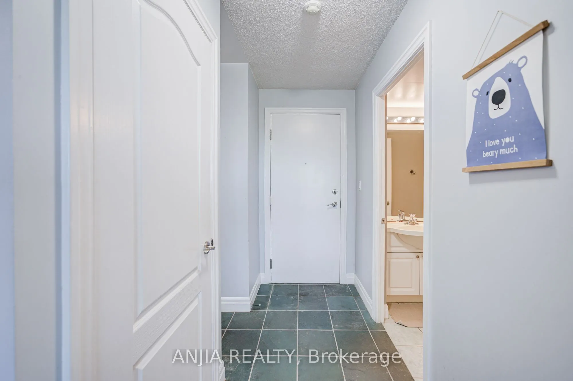 188 Doris Avenue, #808