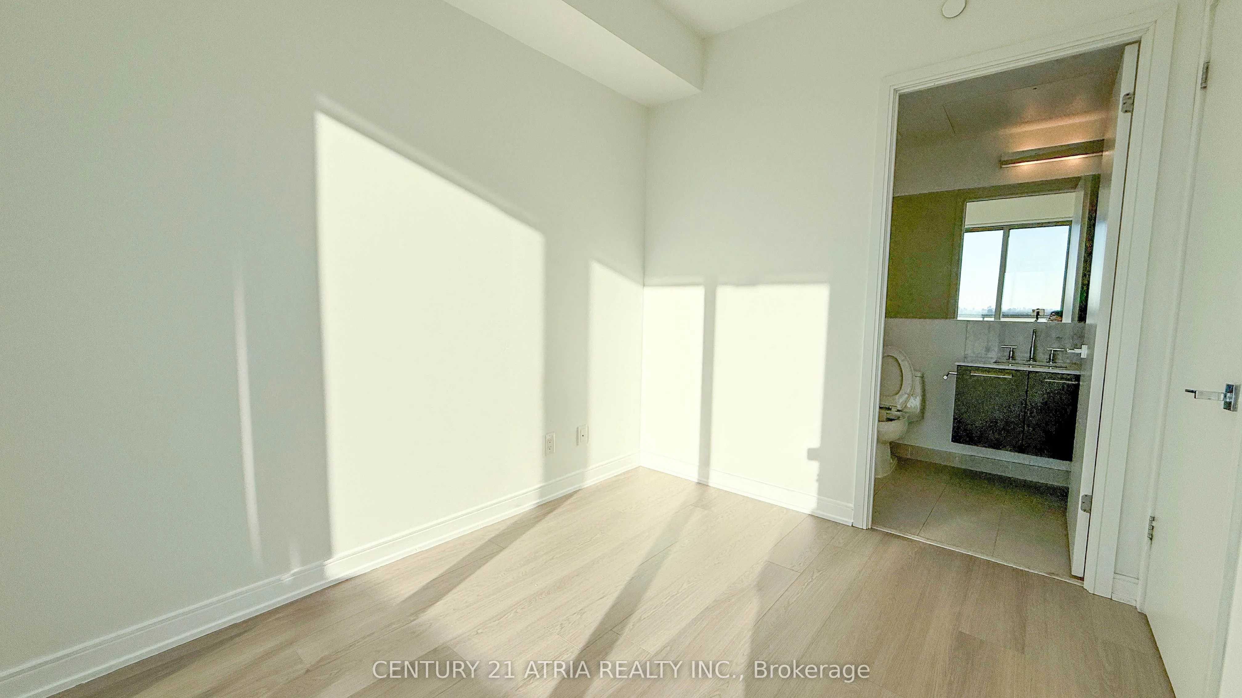 57 St. Joseph Street, #1805