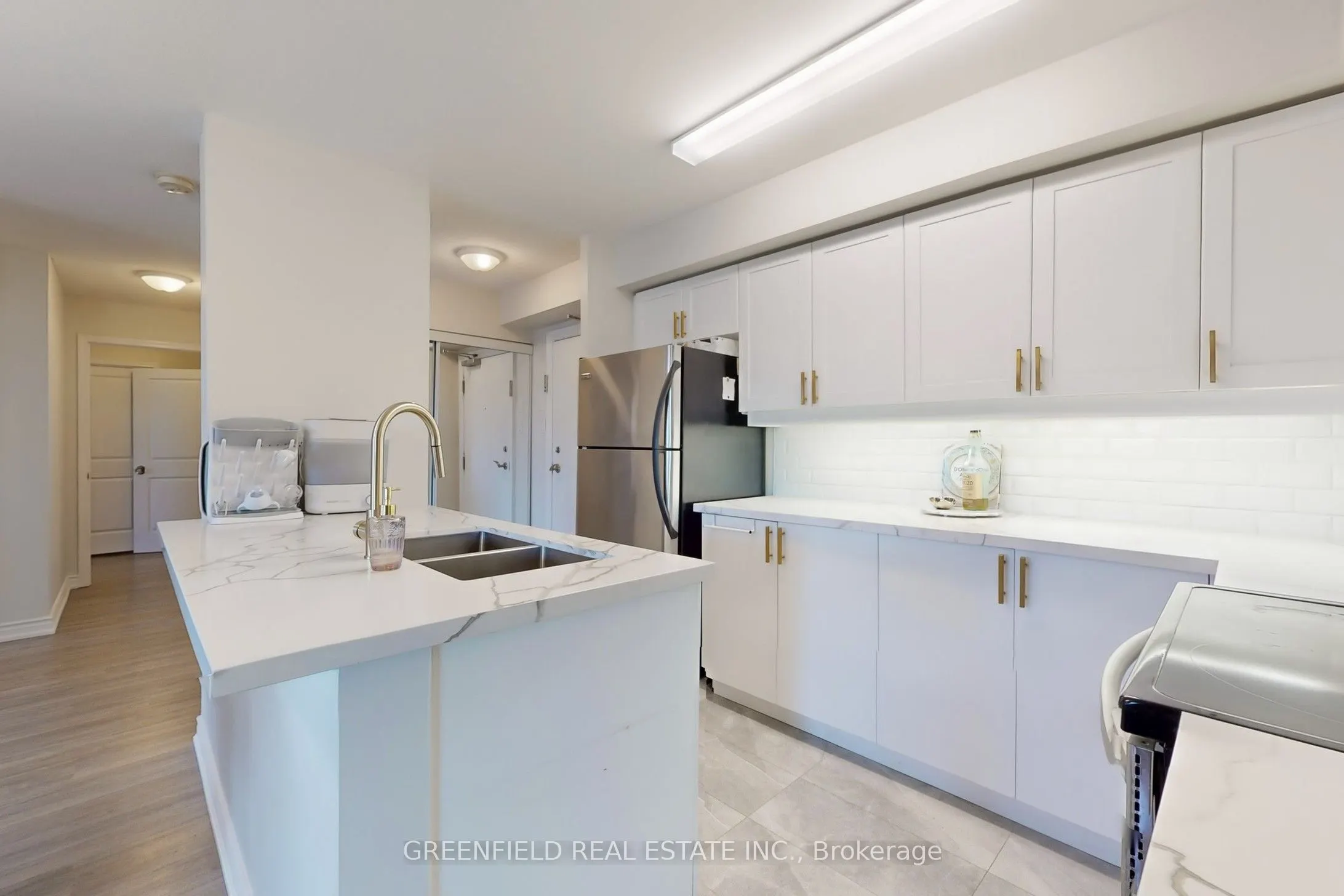 920 Sheppard Avenue W, #311