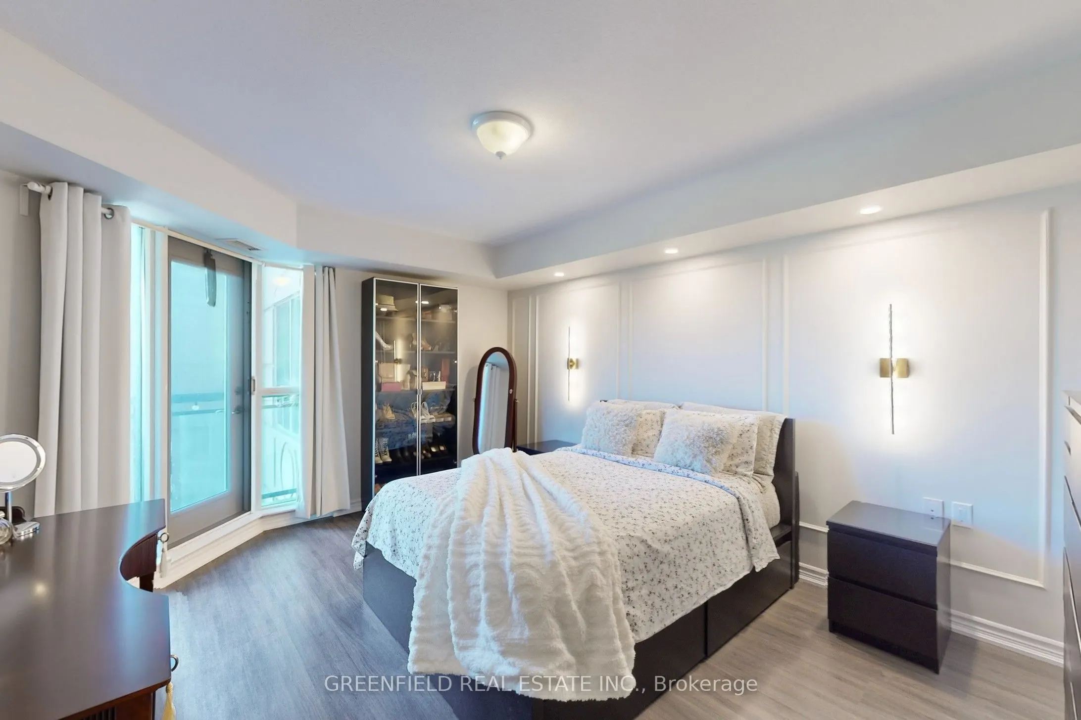 920 Sheppard Avenue W, #311