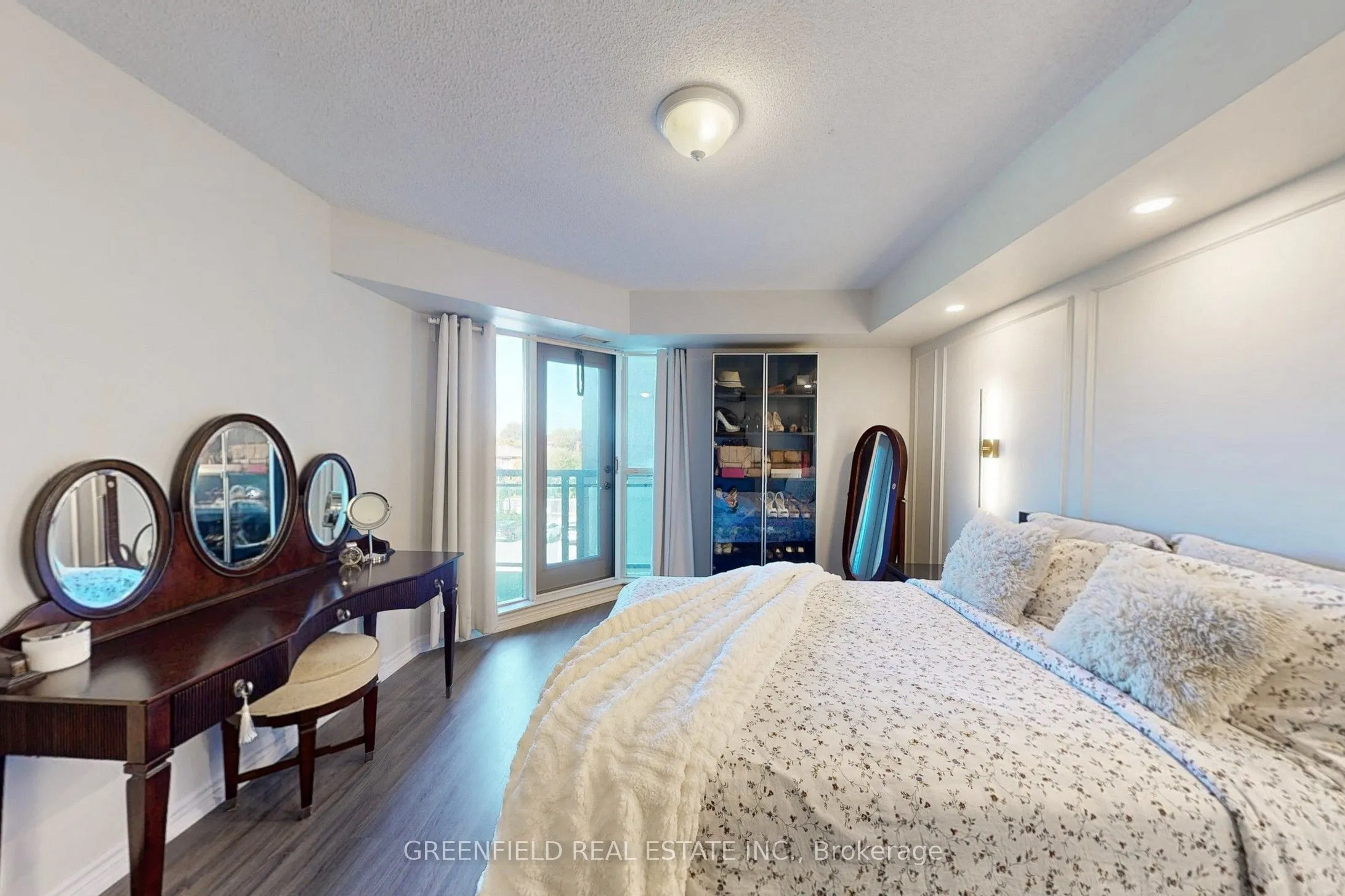 920 Sheppard Avenue W, #311