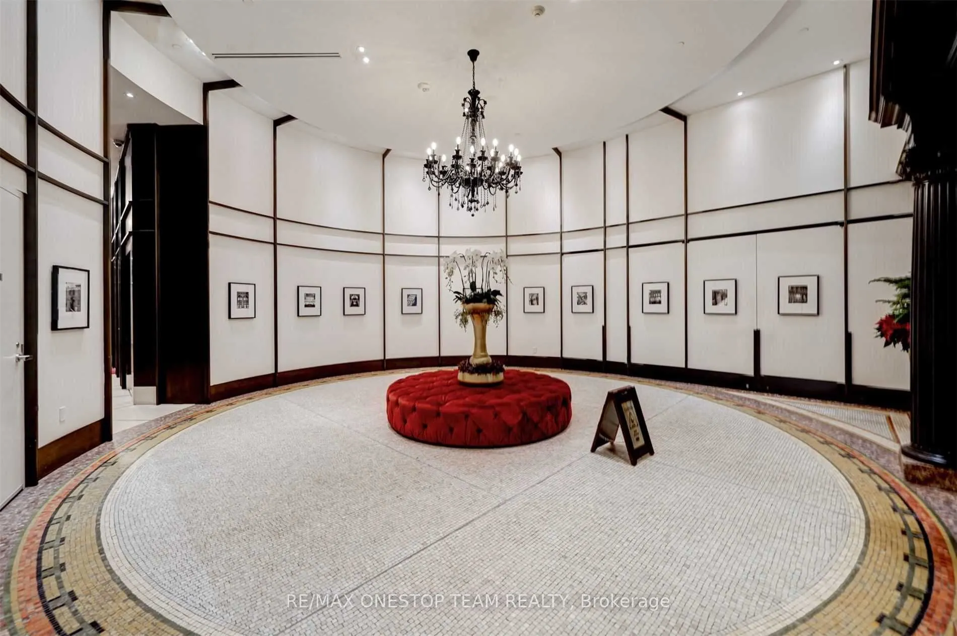 197 Yonge Street, #2607