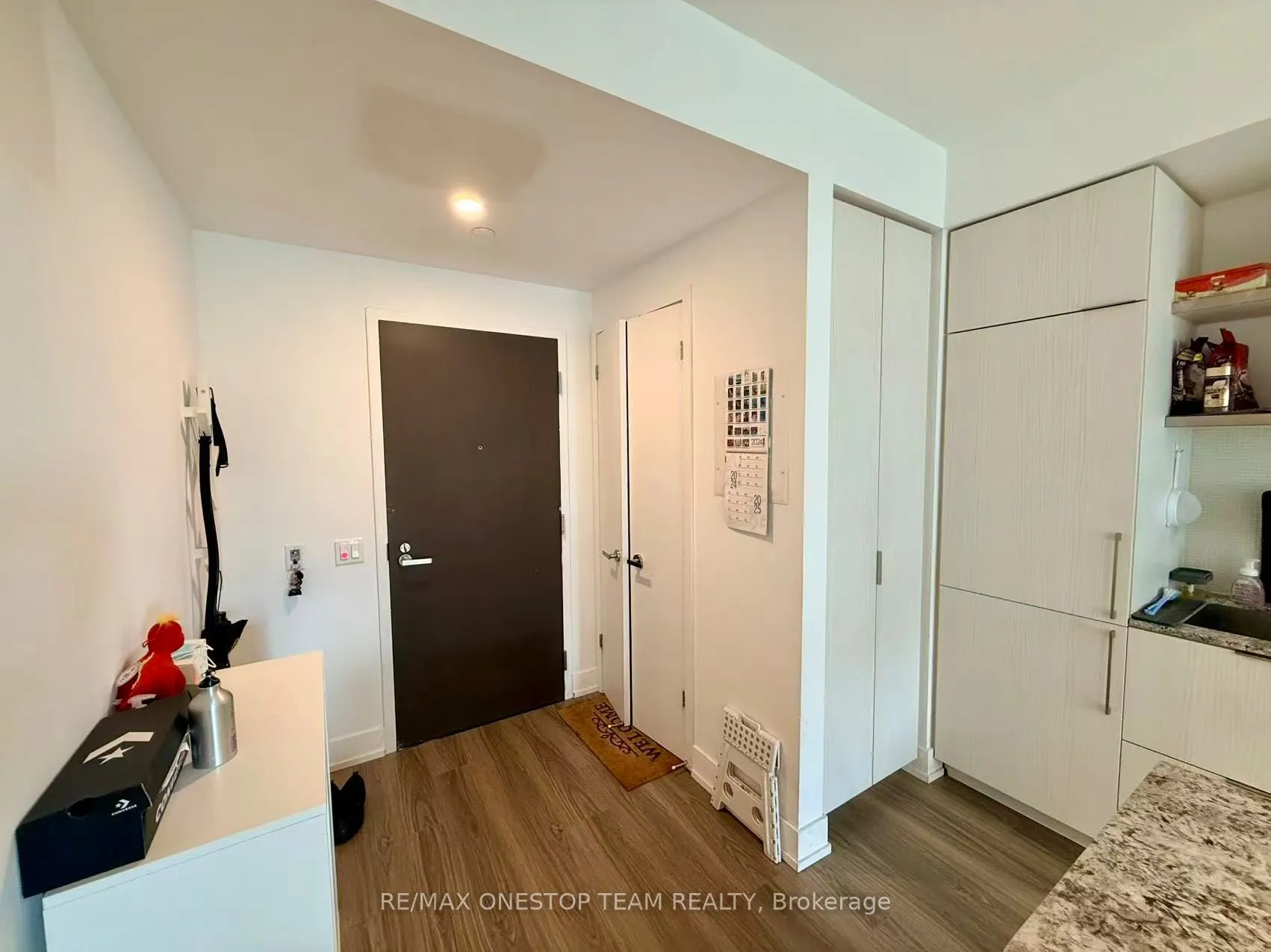 197 Yonge Street, #2607