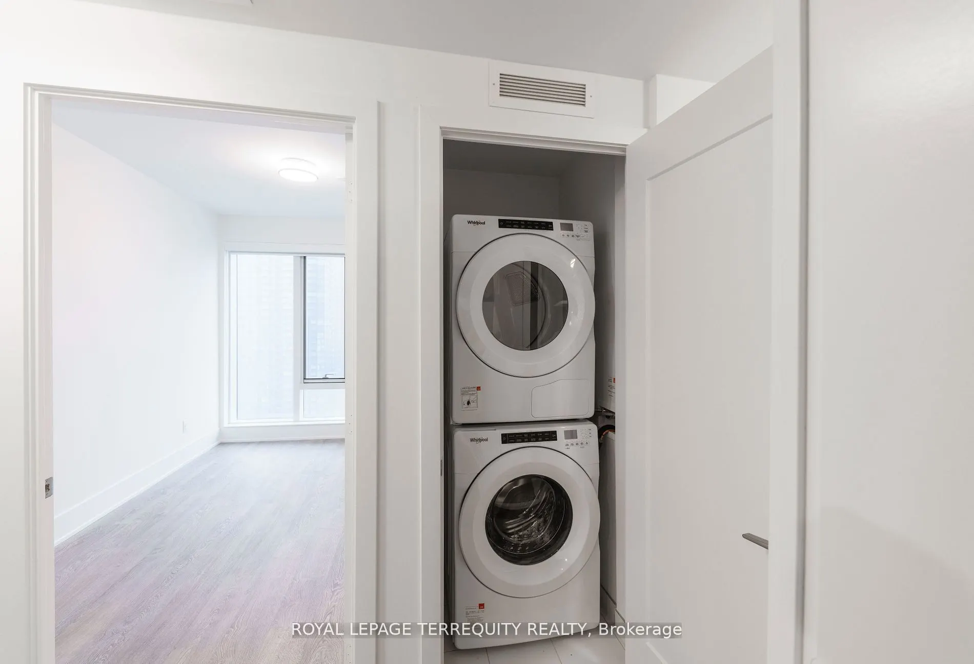 470 Front Street W, #1912