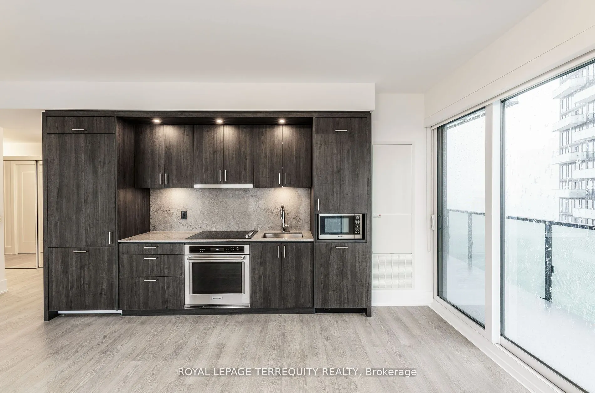 470 Front Street W, #1912