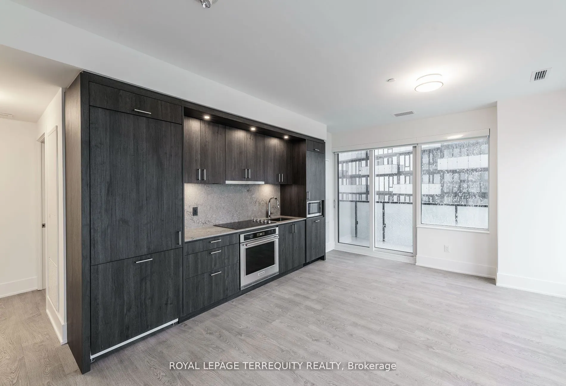 470 Front Street W, #1912